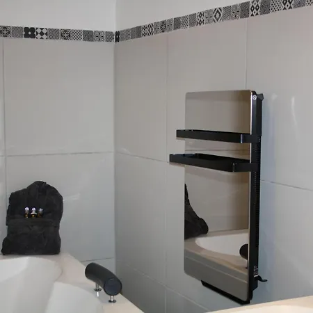 La Parenthese Amoureuse Alojamento de Acomodação e Pequeno-almoço Toulon