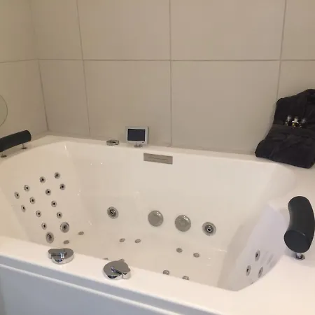 La Parenthese Amoureuse